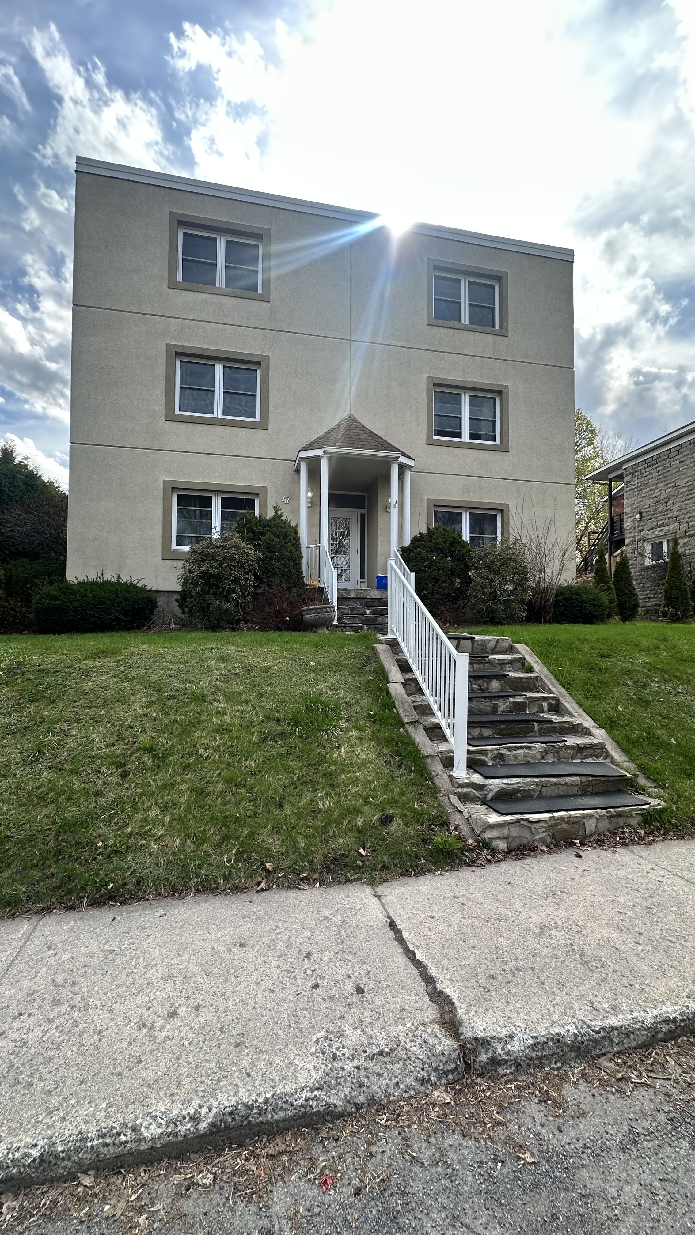 4-47 Rue Boucherville, Gatineau, QC J9A 1J6 — photo 1